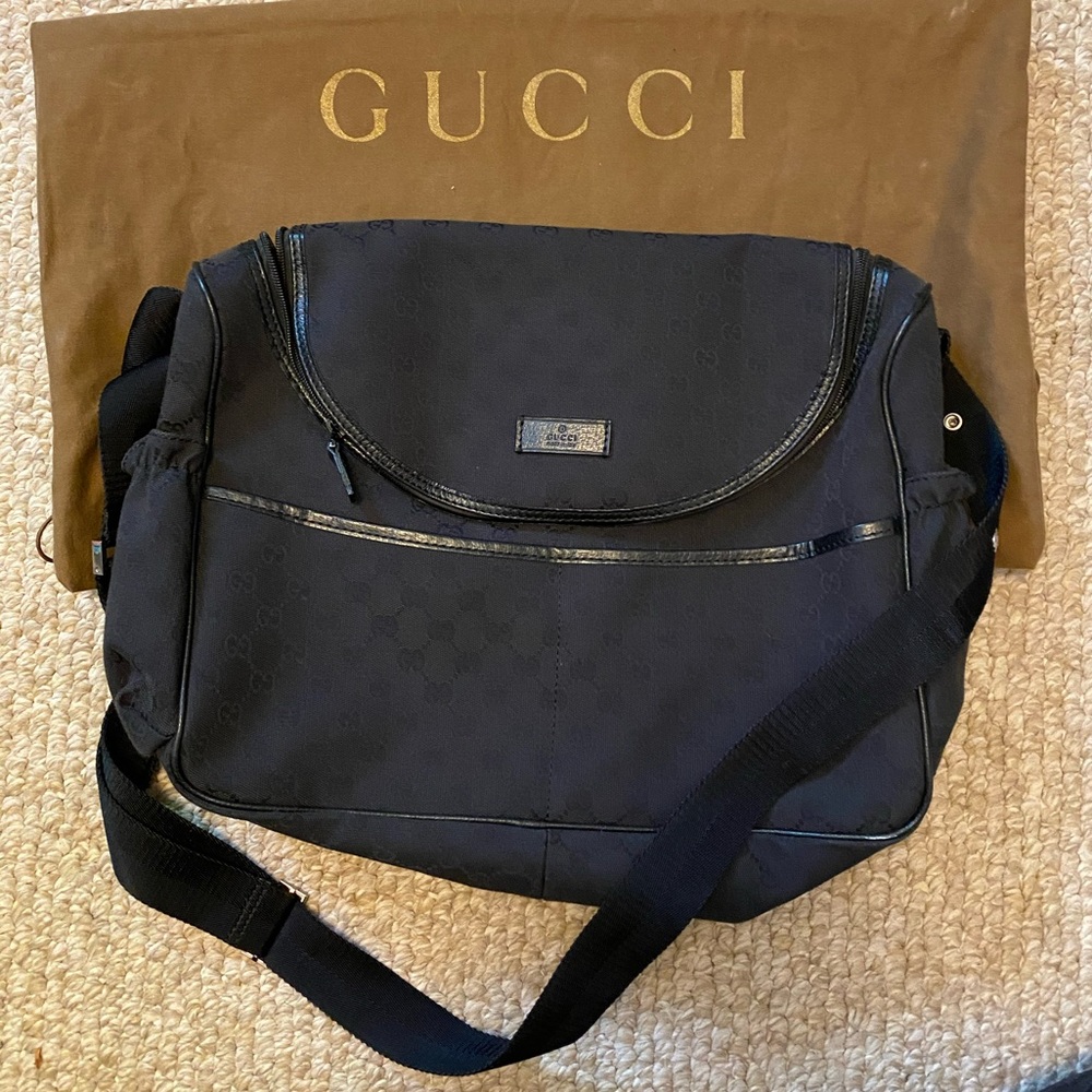 Auth Black Gucci diaper bag (unused ex condition)